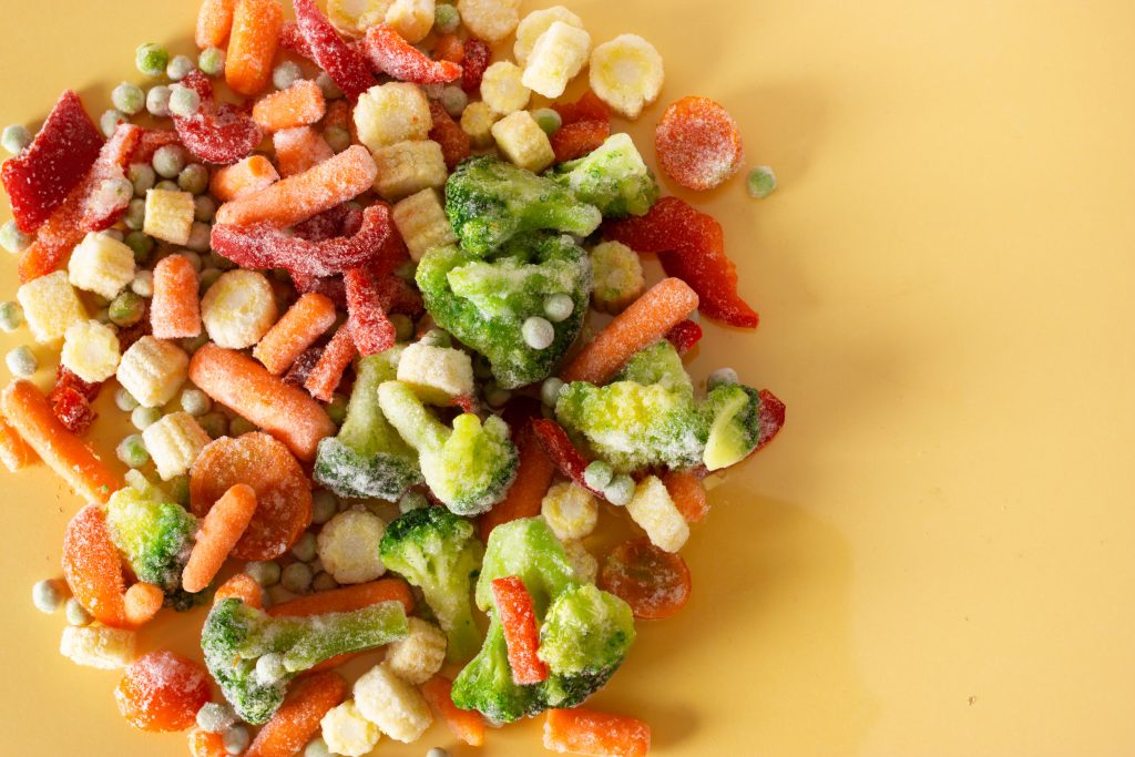 Φρέσκα ή κατεψυγμένα; 6 τροφές που είναι πιο θρεπτικές στην κατάψυξη, σύμφωνα με ειδικούς