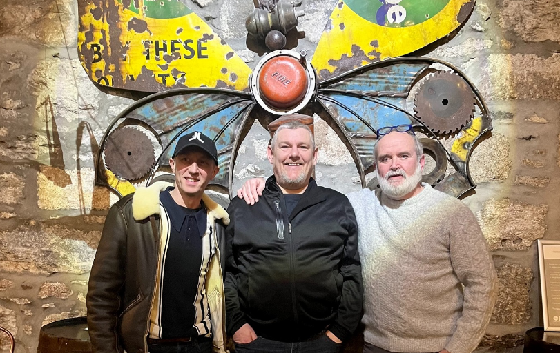 Σόκαρε ο John Davidson στα βραβεία BAFTA 2026 – Τι είναι το σύνδρομο Τουρέτ που κάνει τους ανθρώπους να βρίζουν