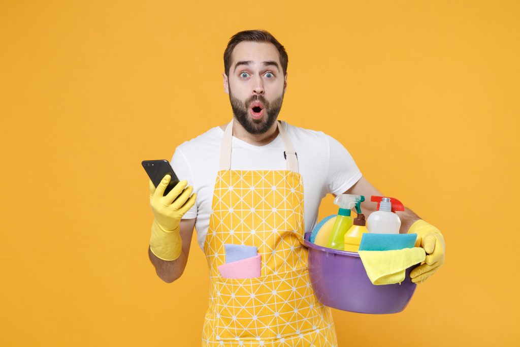 5 αντικείμενα που κάνουν το σπίτι σας να μυρίζει άσχημα – Τι να κάνετε για να μοσχοβολάει;