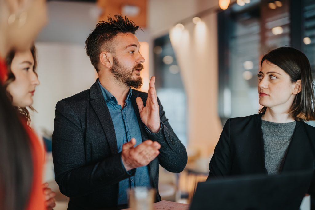 «Μην καυγαδίσετε ποτέ ξανά»: Ειδικός του Harvard αποκαλύπτει το κόλπο για να κερδίζετε πάντα αυτό που θέλετε