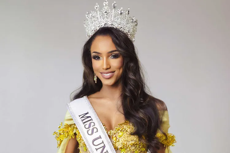 Συγκλονίζει η Miss Jamaica μετά το ατύχημα στα καλλιστεία: «Η μεγαλύτερη δύναμή μου ήταν να σηκωθώ»
