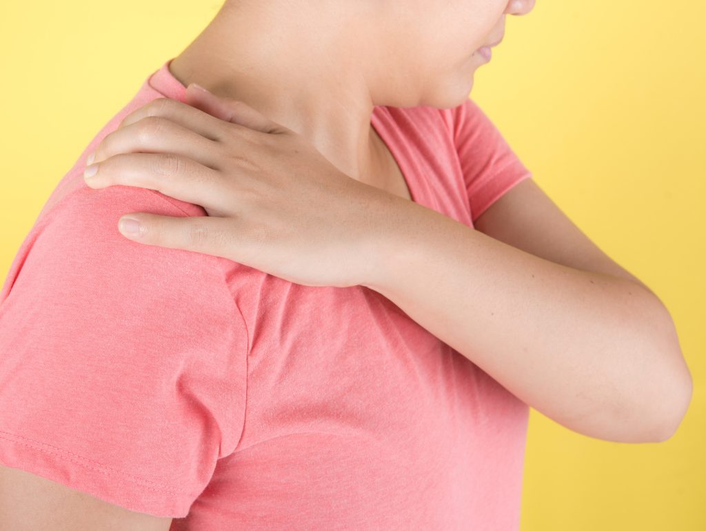 Παγωμένος ώμος: Γιατί είναι κοινός και πιο σοβαρός σε άτομα με διαβήτη