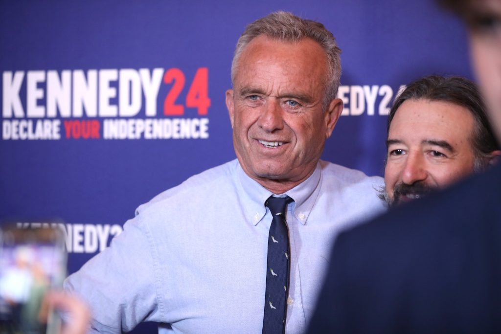 Ο Robert F. Kennedy, Jr. δήλωσε ότι η «κετογονική δίαιτα θεραπεύει τη σχιζοφρένεια» – Τι απαντά η επιστήμη στον ισχυρισμό;