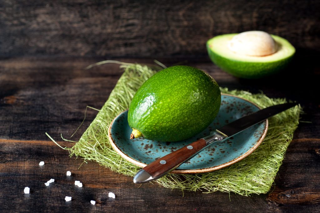 Το κρεμώδες φρούτο που μπορεί να μειώσει τη χοληστερίνη και να ρυθμίσει την πίεση