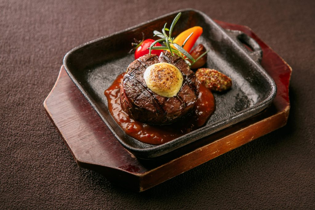 Θέλετε τέλεια κρούστα στις μπριζόλες σας; Το μυστικό που προτείνει σεφ