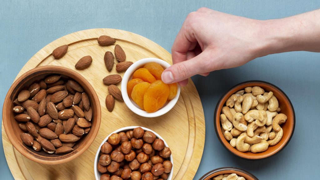 Οι 6 πιο παρεξηγημένες τροφές που μειώνουν τον κίνδυνο για εγκεφαλικό, σύμφωνα με ειδικούς