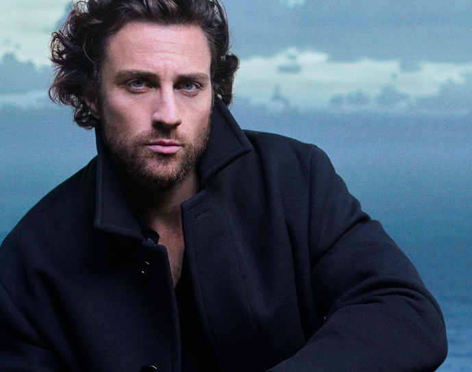 Άλλαξε πρόσωπο ο επόμενος James Bond; Πλαστικοί χειρουργοί μιλούν για τη μεταμόρφωση του Aaron Taylor-Johnson