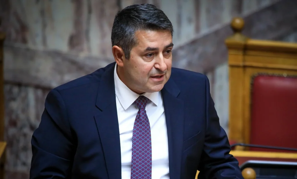 Κρίσιμη αλλά ελεγχόμενη η κατάσταση της υγείας του Γιώργου Μυλωνάκη-Τι αναφέρει το ιατρικό ανακοινωθέν