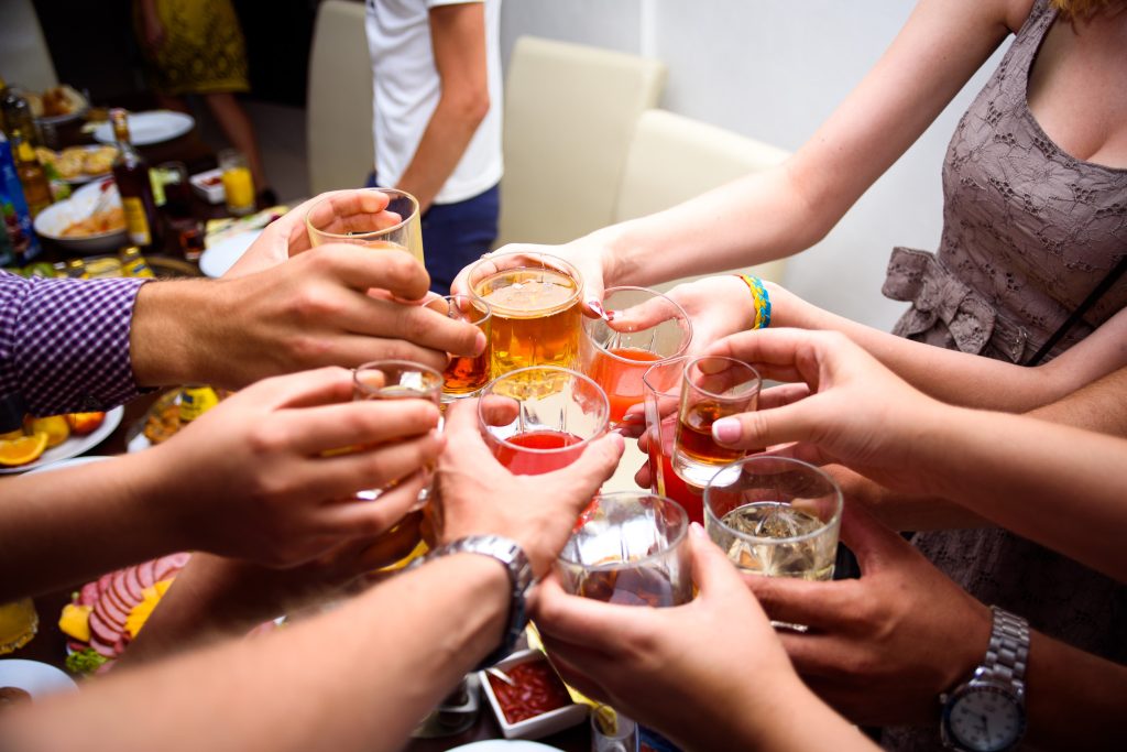 Εκπαιδευτικό πρόγραμμα αλλάζει τη στάση των εφήβων απέναντι στο αλκοόλ-Ενθαρρυντικά αποτελέσματα