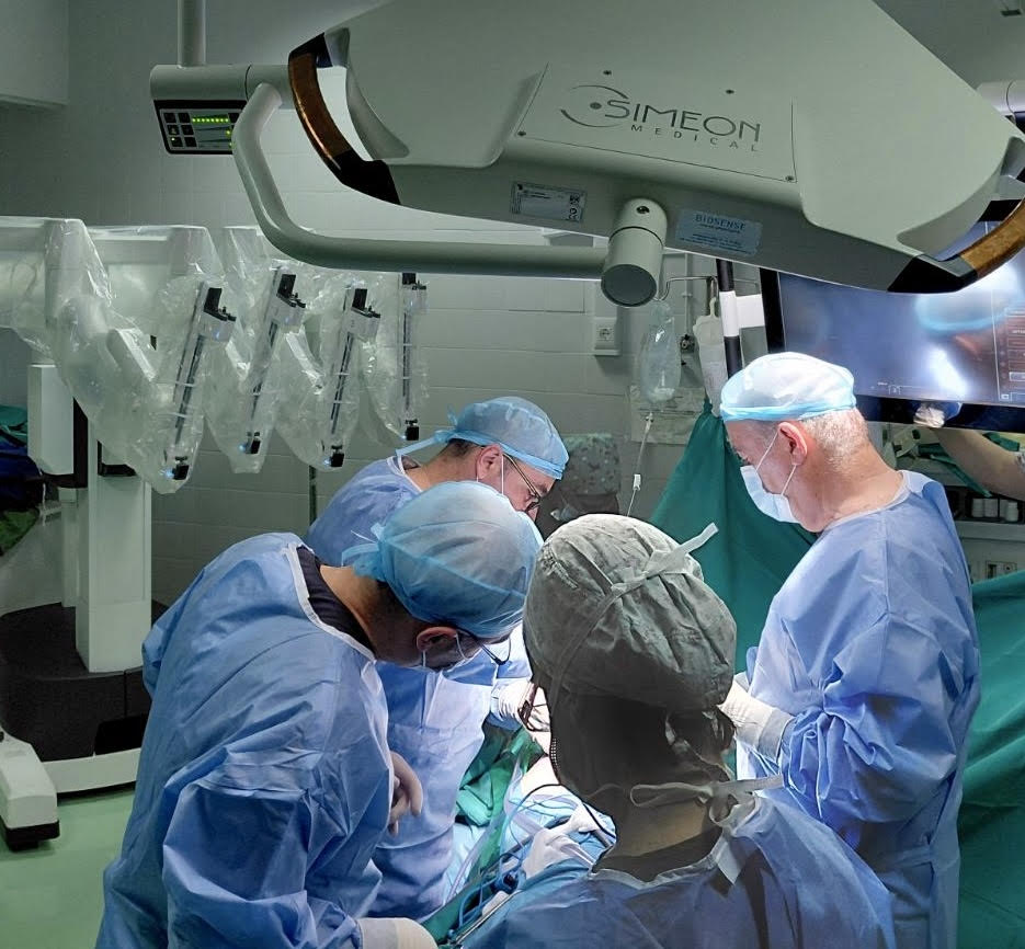 Ιστορική πρωτιά στο ΕΣΥ: πρώτη ρομποτική ογκολογική επέμβαση πνεύμονα στο «Μεταξά»
