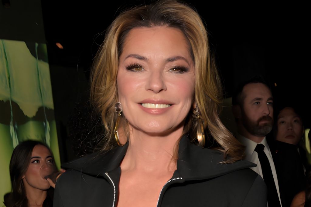 Η Shania Twain στα 60 της αποκαλύπτει: «Κατέστρεφα το σώμα μου προσπαθώντας αδυνατίσω – Πώς η εμμηνόπαυση μου έκανε καλό»