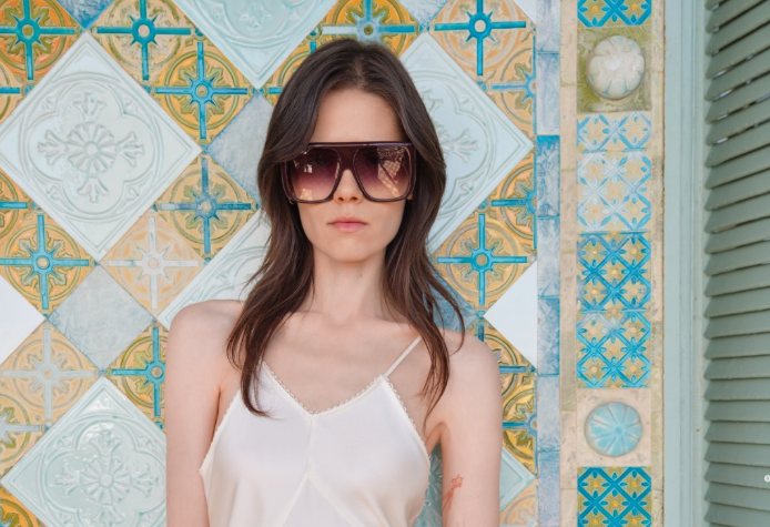 Νεανική και λαμπερή επιδερμίδα όπως της Victoria Beckham; Τα 8 μυστικά που αποκαλύπτει γνωστή celebrity facialist