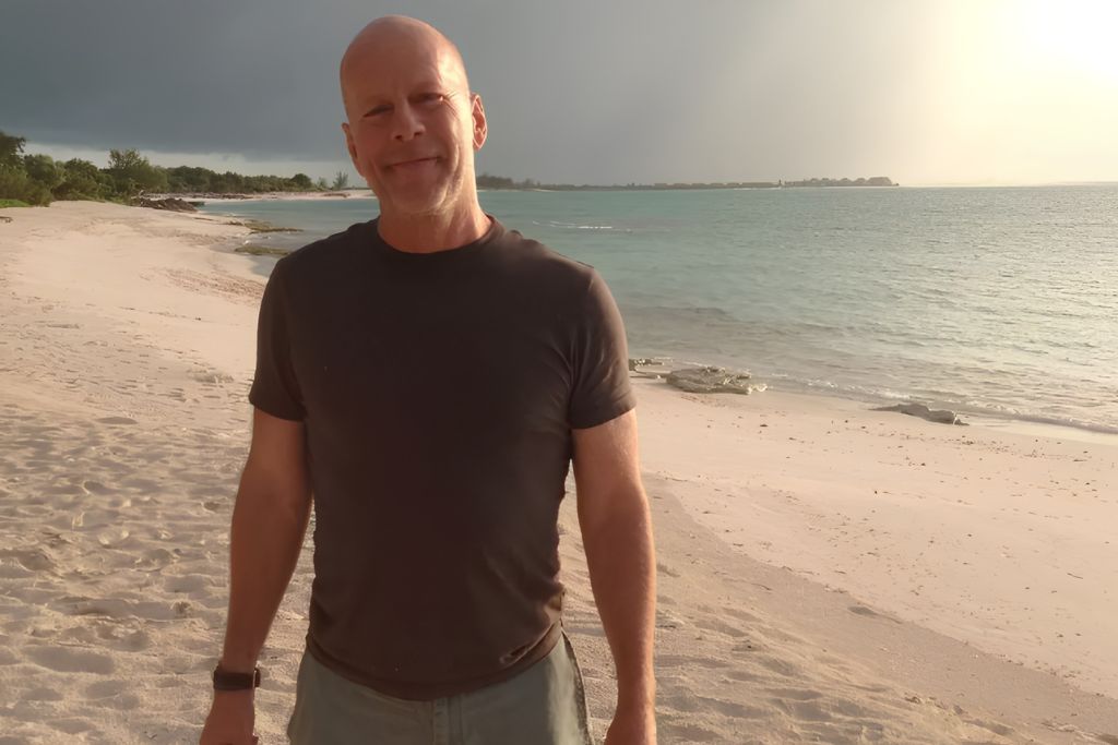 Bruce Willis: «Βλέπει την εγγονή του και αρχίζει να χαμογελά» – Η συγκλονιστική εξομολόγηση της κόρης του για την άνοια του ηθοποιού