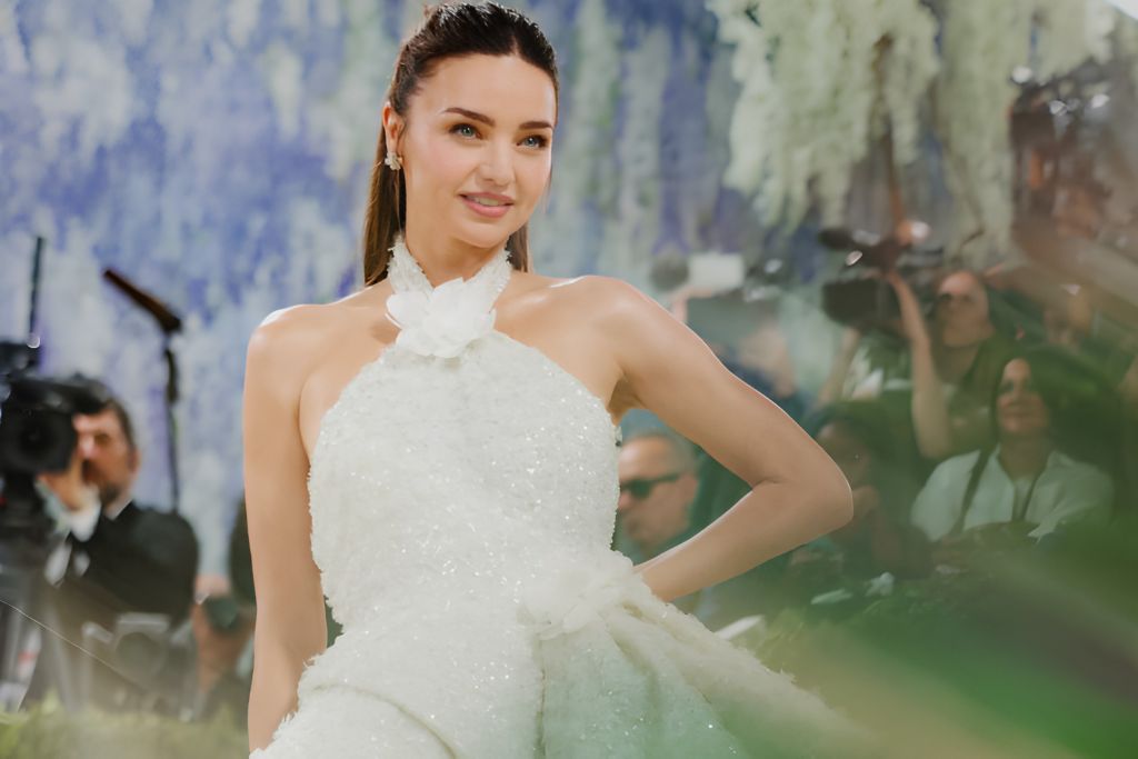 Miranda Kerr: Η περίεργη διατροφή που ακολουθεί το supermodel για να διατηρείται πάντα αδύνατη: «Τρώω ελάφι και βίσονα για πρωινό»