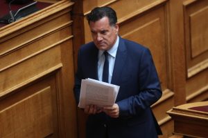 Άδωνις Γεωργιάδης: Αυστηρότερο πλαίσιο για τα κέντρα μακροζωίας μετά την υπόθεση της παράνομης πλασμαφαίρεσης