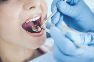 Οδοντίατροι και Botox: Τι ξεκαθαρίζει η Οδοντιατρική Ομοσπονδία – Ζητά νέο πλαίσιο για τις σύγχρονες θεραπείες