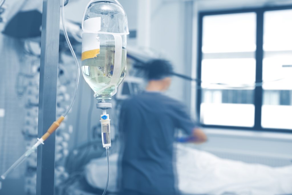 Αποσωληνώθηκε ο 10χρονος που κινδύνευσε να πνιγεί-Ζήτησε κοκορέτσι και μίλησε με τη ναυαγοσώστρια