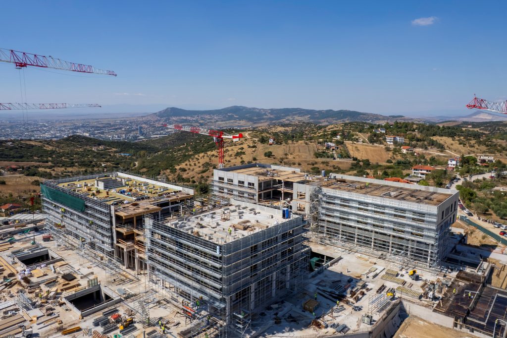 Στα τέλη του 2027 η ολοκλήρωση των τριών νέων νοσοκομείων του ΙΣΝ
