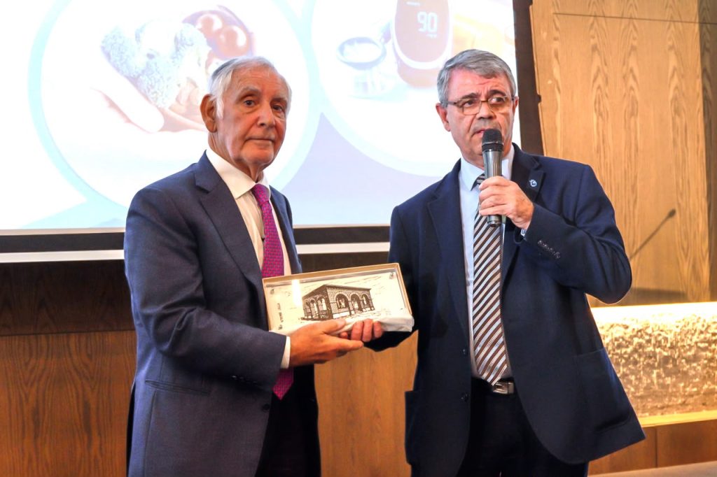 Φαρμασέρβ-Λίλλυ: Βράβευση του Διονυσίου Φιλιώτη για την προσφορά του στο φάρμακο και την Υγεία