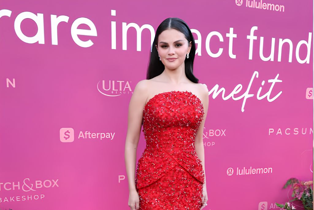 Η Selena Gomez εξομολογείται: «Το άτμισμα κατέστρεψε τη φωνή μου – Δεν αξίζει τον κόπο»
